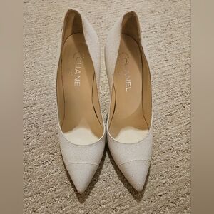 Chanel Women's White Distressed Pumps